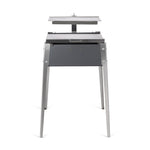 Vista frontal de parrilla Amesti Quadra con estructura acero inox